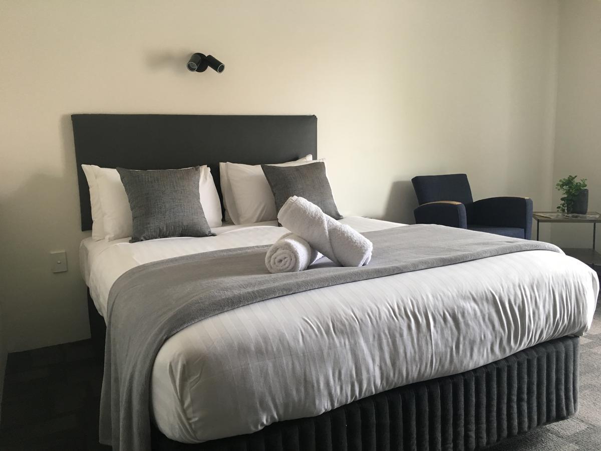 Hotel Clipper Рокингем Экстерьер фото