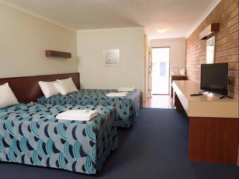 Hotel Clipper Рокингем Экстерьер фото